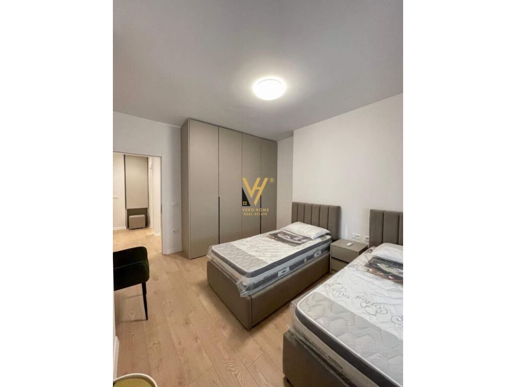 Jepet Apartament 2+1+2+verand+3 poste parkim me qera te Liqeni Artificial 195 m2 4