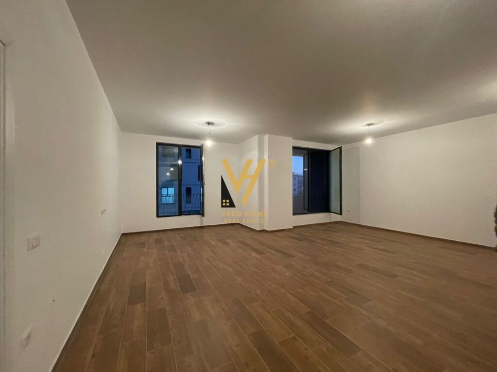 Jepet zyre me qera te Kompleksi Zirkon 140 m2 2