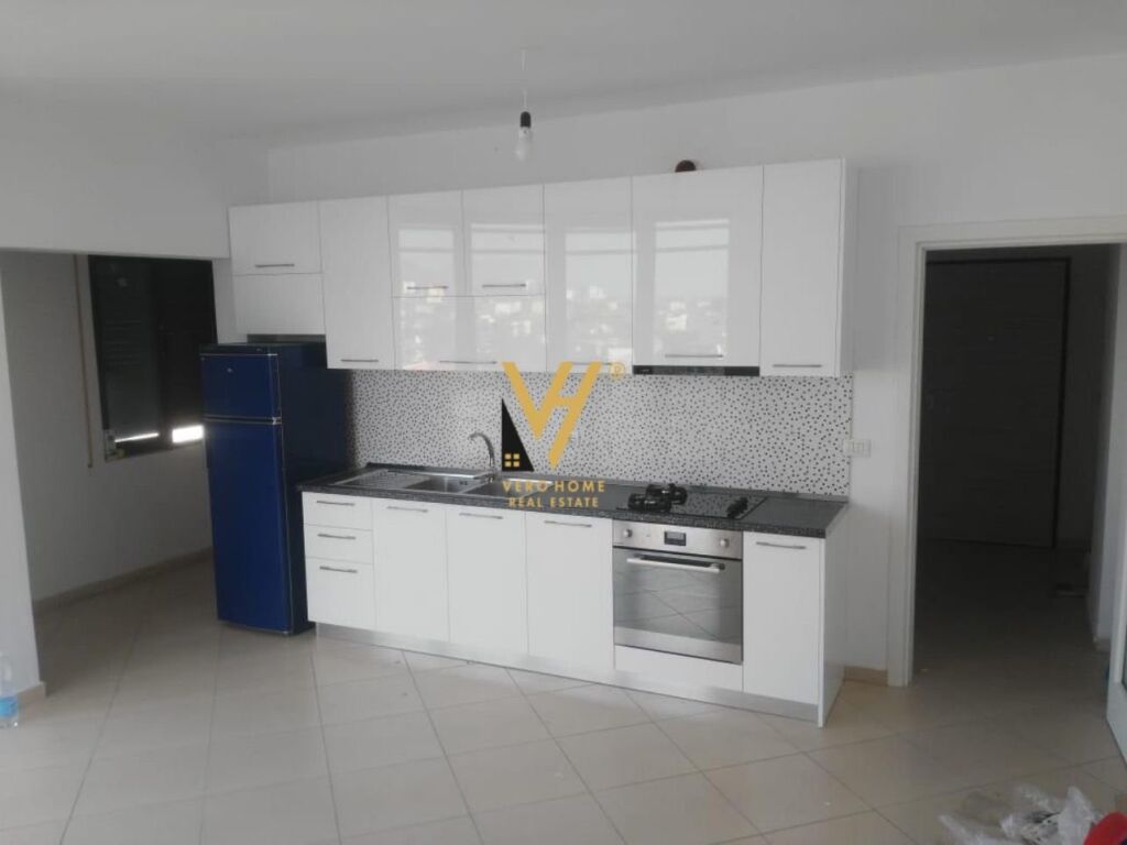 Shitet Apartament 1+1+ballkon te Tregu Elektrik 70 m2 2