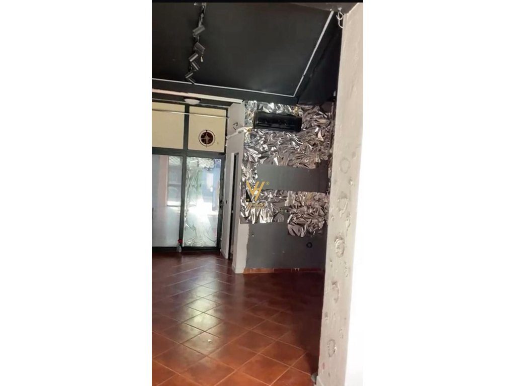 JEPET DYQAN 42 M2 ME QERA RRUGA 4 DESHMORET 400 EURO