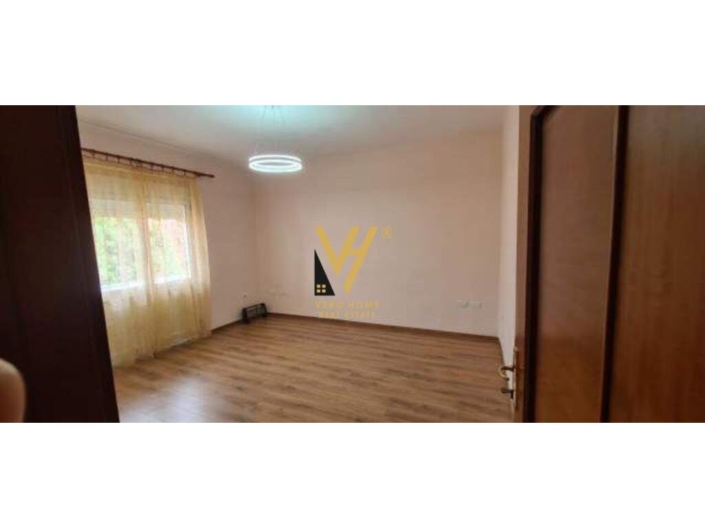Jepet Apartament 2+1 me qera te Rruga Qemal Stafa 110 m2 3