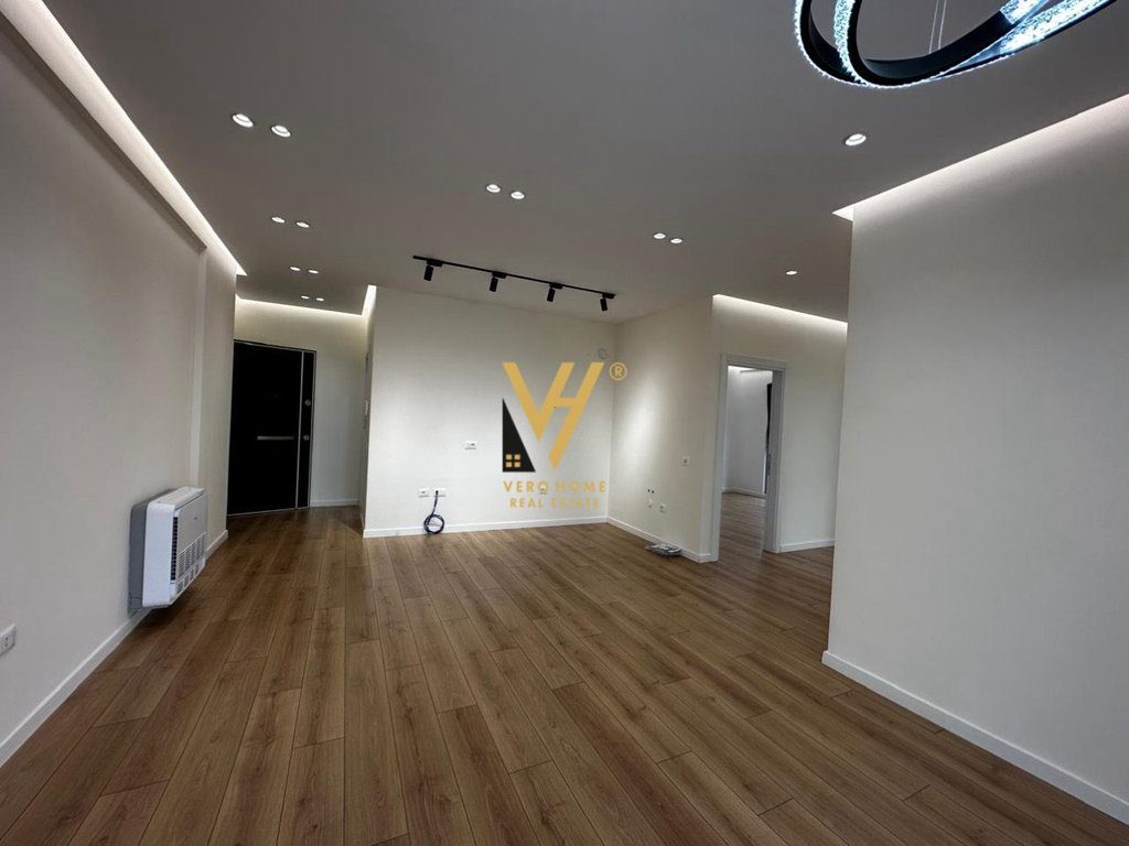 JEPET ZYRE 106 M2 ME QERA TE ARLIS,FARMACIA 10 75.000 LEKE 2