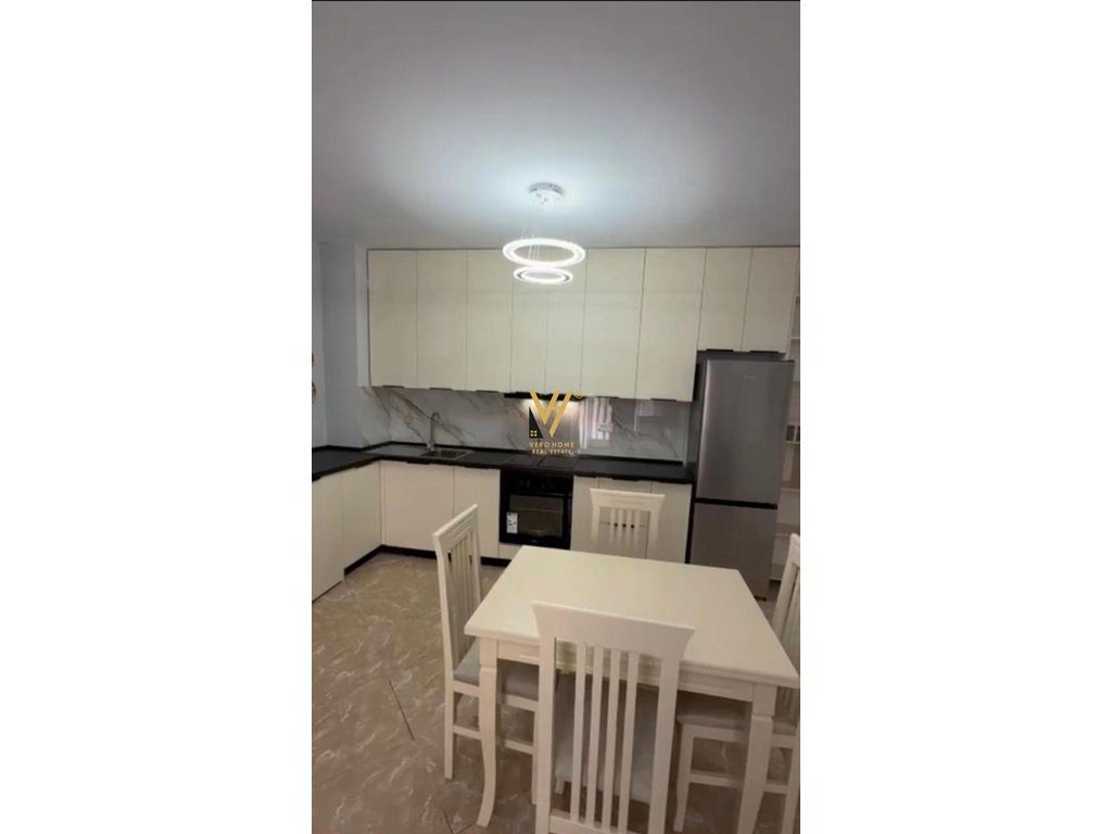 JEPET APARTAMENT 1+1+BLK ME QIRA TE LIQENI I THATE 50.000 LEKE 2