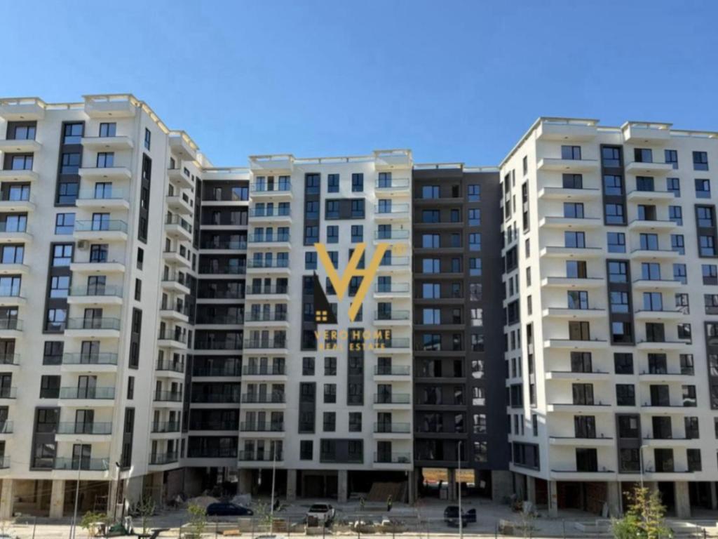 SHITET DYQAN 85 M2 TE TURDIU, ISH FUSHA E AVIACIONIT 262.000 EURO 1