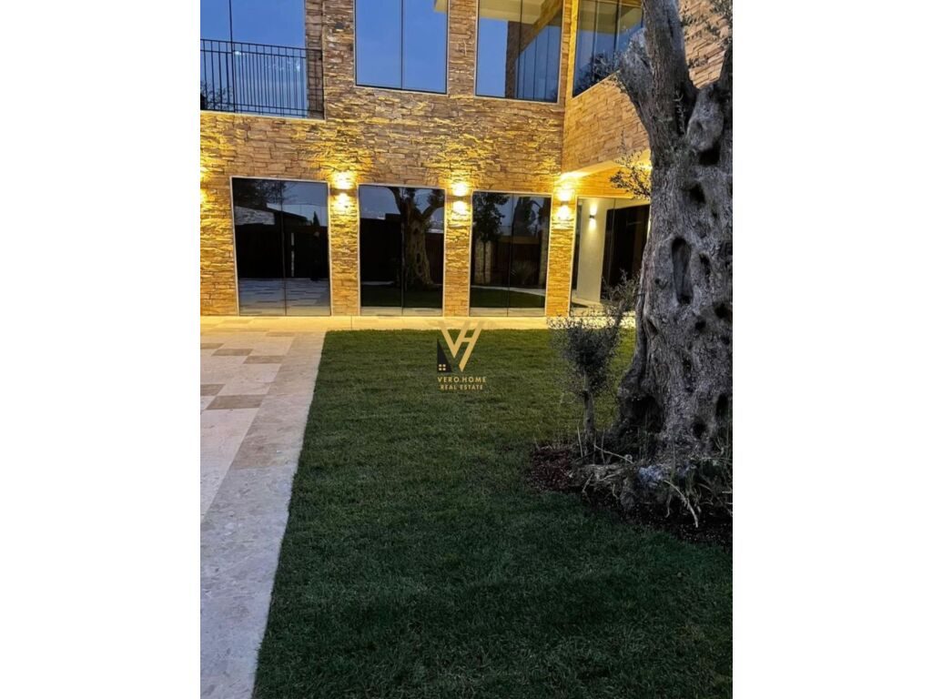 Shitet dy Vila 2 Kateshe te Tegu 400 m2 2