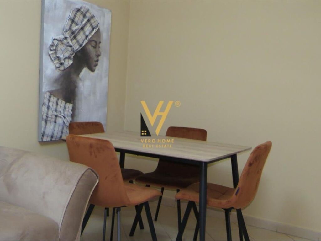 Jepet Apartament 2+1+2 me qera te Xhamlliku 80 m2 2