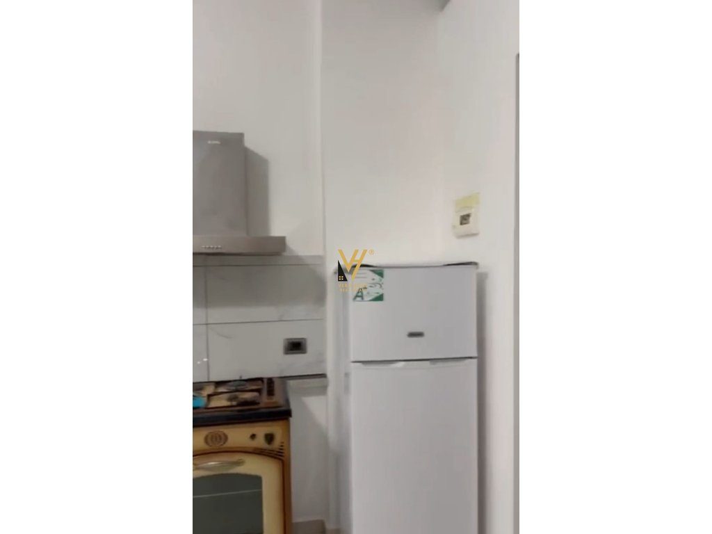 JEPET APARTAMENT 1+1+BLK ME QIRA TE KOPSHTI ZOOLOGJIK 40.000 LEKE 3