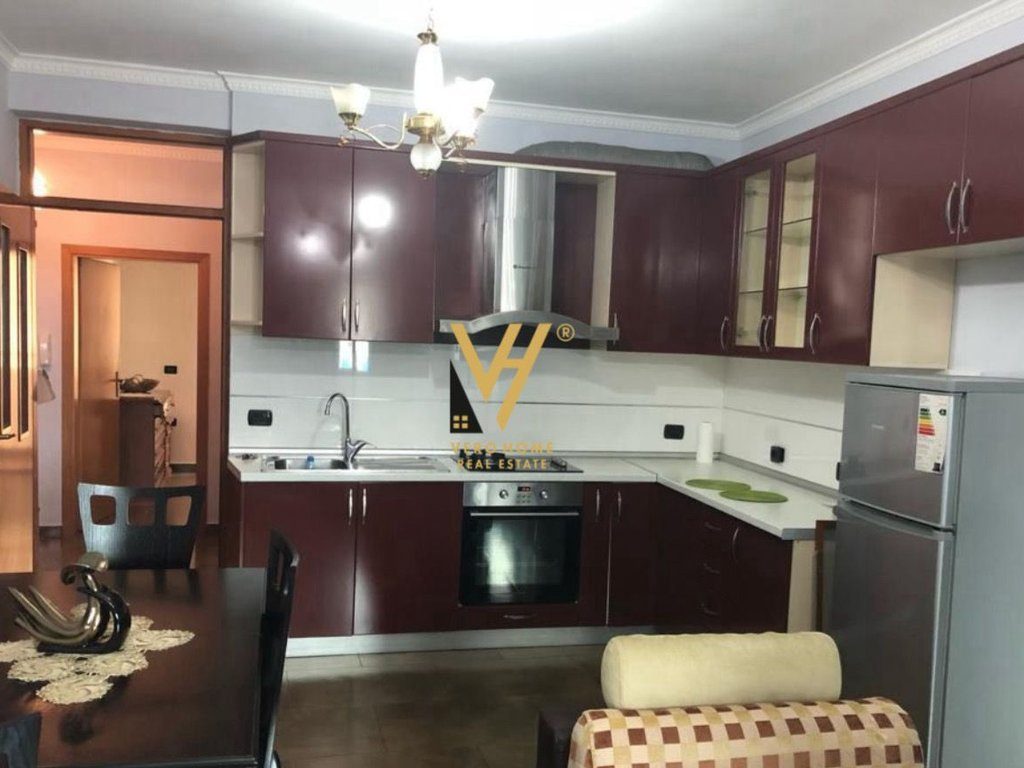 JEPET APARTAMENT 2+1+BLK ME QERA TE MEDRESEJA 650 EURO 3