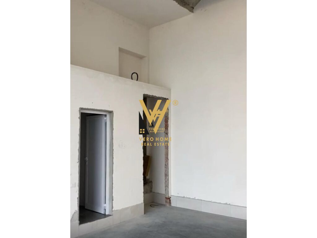 JEPET AMBIENT BIZNESI 170 M2 ME QERA NE LINZE 1.000 EURO 1