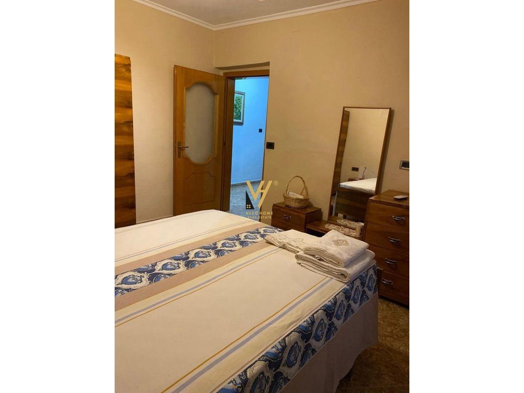 JEPET APARTAMENT 2+1 ME QERA TE RRUGA ELBASANIT 60.000 LEKE 3