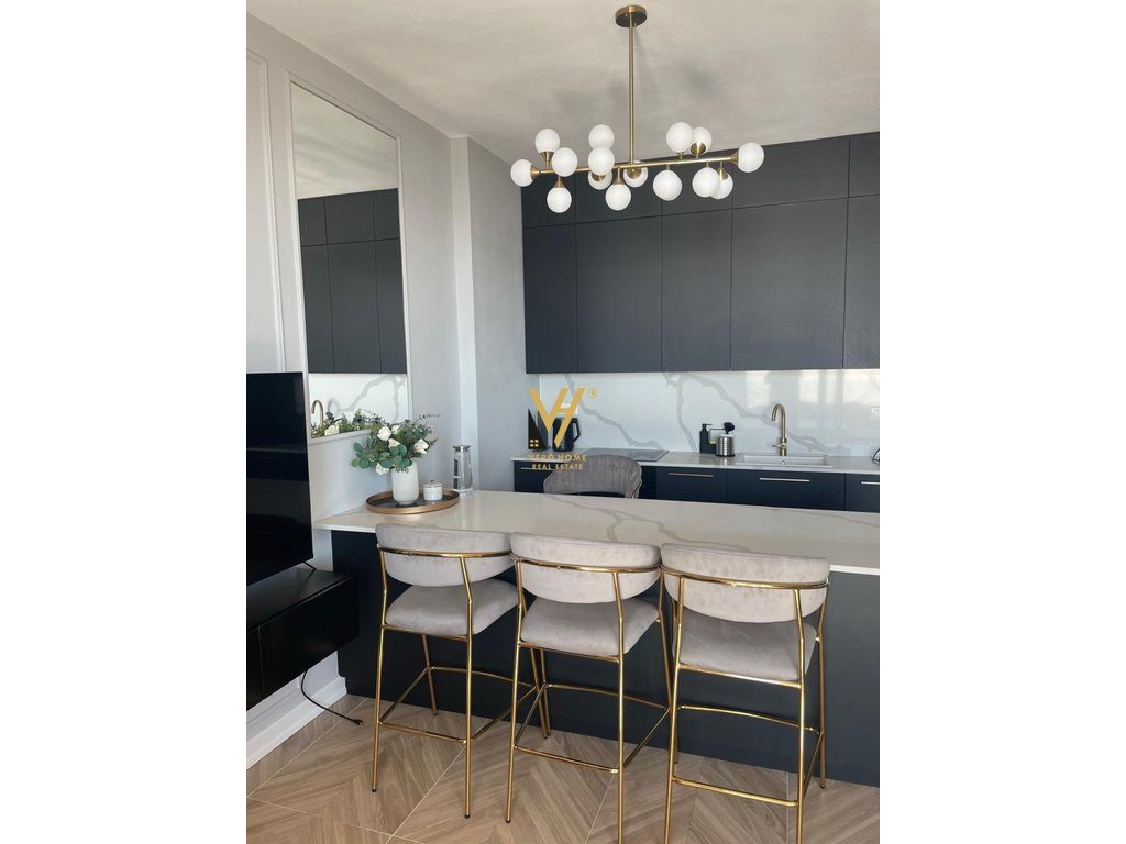 SHITET APARTAMENT 3+1+2+3 BLK NE SARANDE 360.000 EURO 2