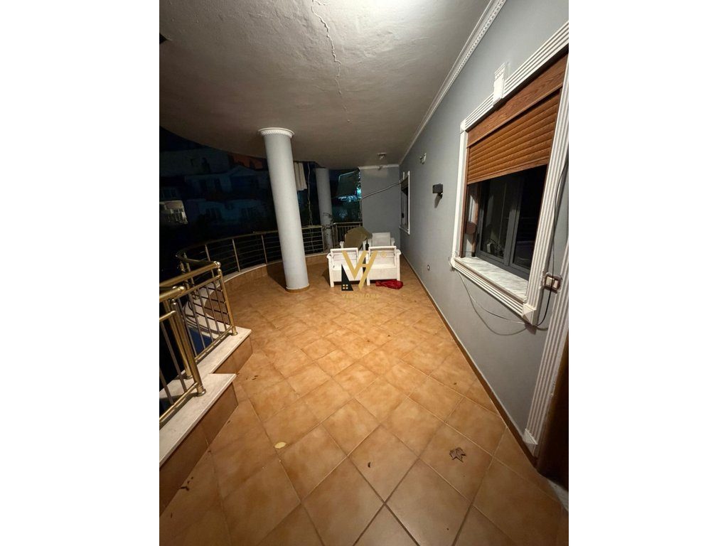 JEPET HYRJE 2+1 ME QIRA TE 21 DHJETORI 70.000 LEKE 3