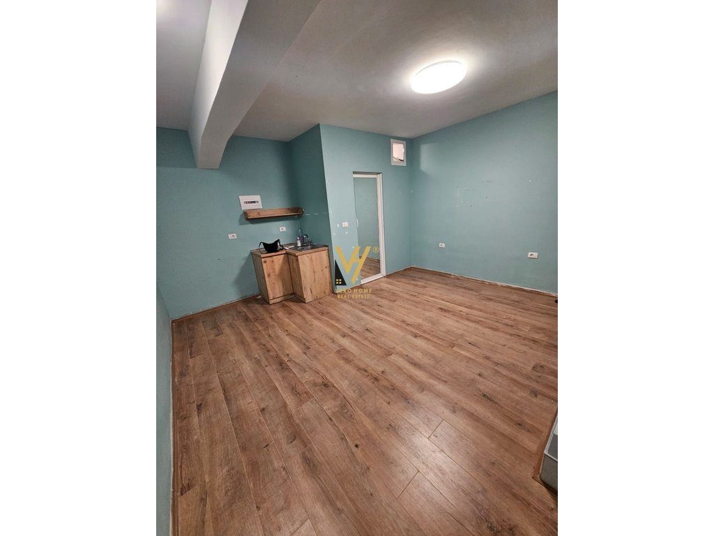 JEPET ZYRE 30 M2 ME QIRA TE BLV.GJERGJ FISHTA 35.000 LEKE