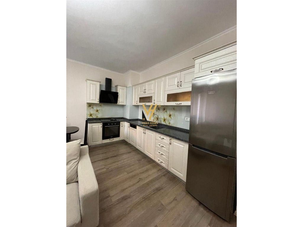 JEPET APARTAMENT 2+1+BLK ME QERA NE FRESK 450 EURO 2