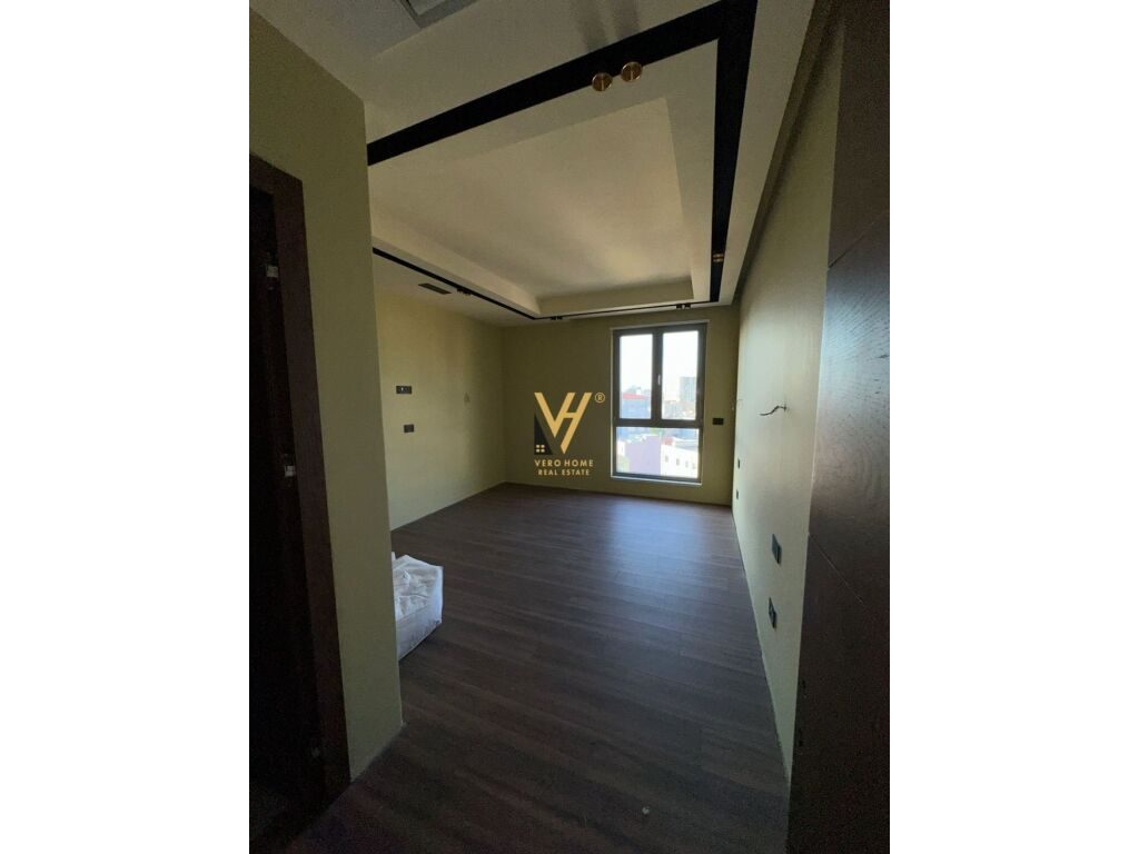 Jepet Ambient Komercial me qera te Rruga e Kavajes 110 m2 3