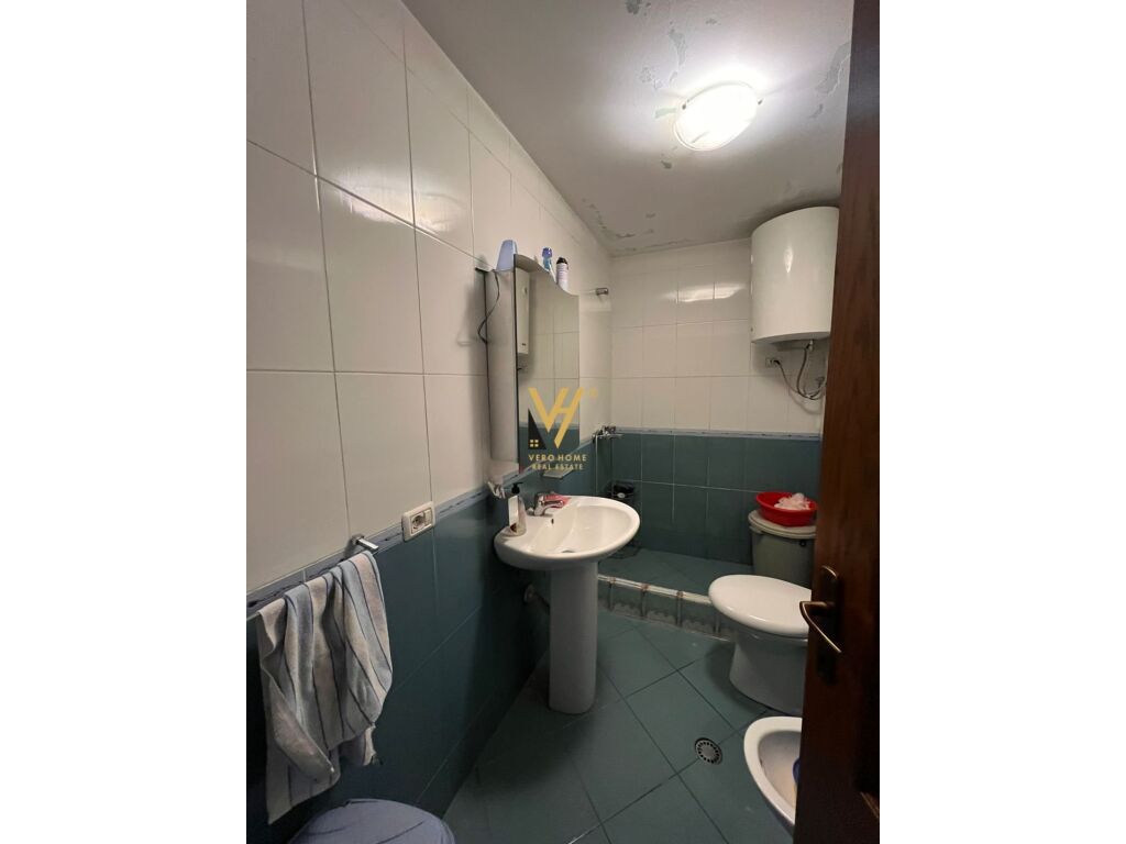 Okazion Shitet Apartament 2+1+2+ballkon te Kompleksi Kolombo , Liqeni i Thate 115 m2 3