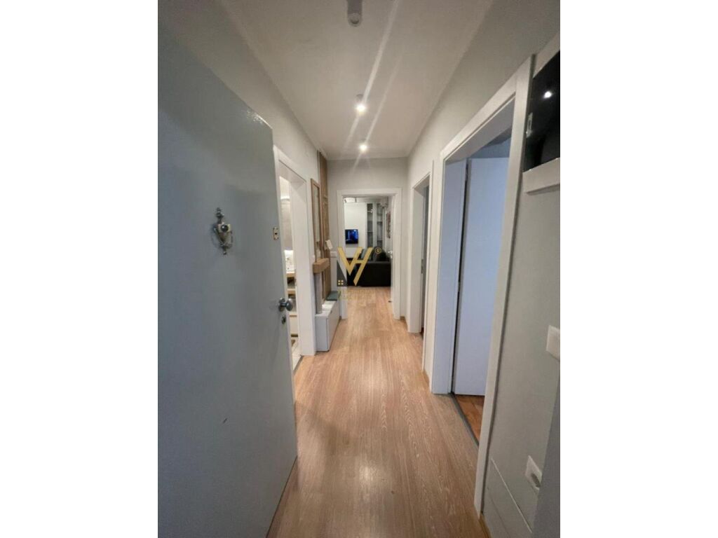 Shitet apartament 2+1 te Rruga Muhamet Gjollesha , 21 Dhjetori 75 m2 4