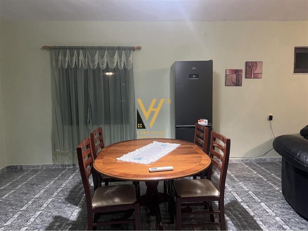 JEPET APARTAMENT 2+1+BLK ME QERA TE RRUGA BARRIKADAVE 500 EURO 3