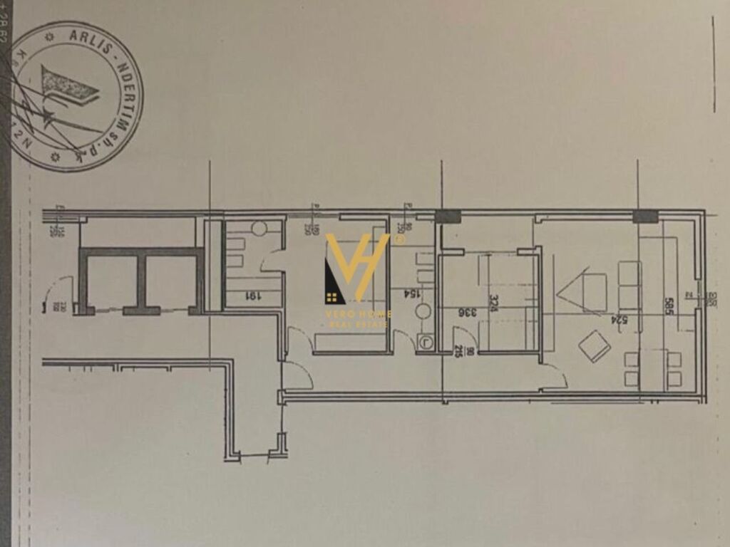 Jepet Zyre me qera te Kompleksi Arlis, Farmacia 10 , 97 m2