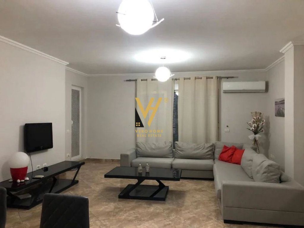 SHITET APARTAMENT 2+1+2+2BLK TE KOM.COLOMBO 2, LIQENI I THATE 25.000.000 LEKE
