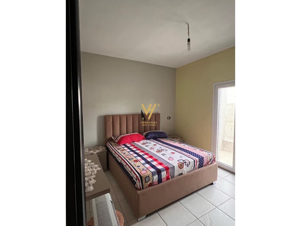 SHITET VILE KATER KATESHE NE POGRADEC 850.000 EURO