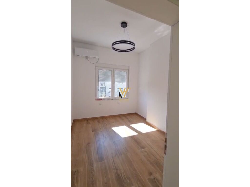 Jepet Zyre me qera te Bulevardi Zogu i Pare 85 m2 2