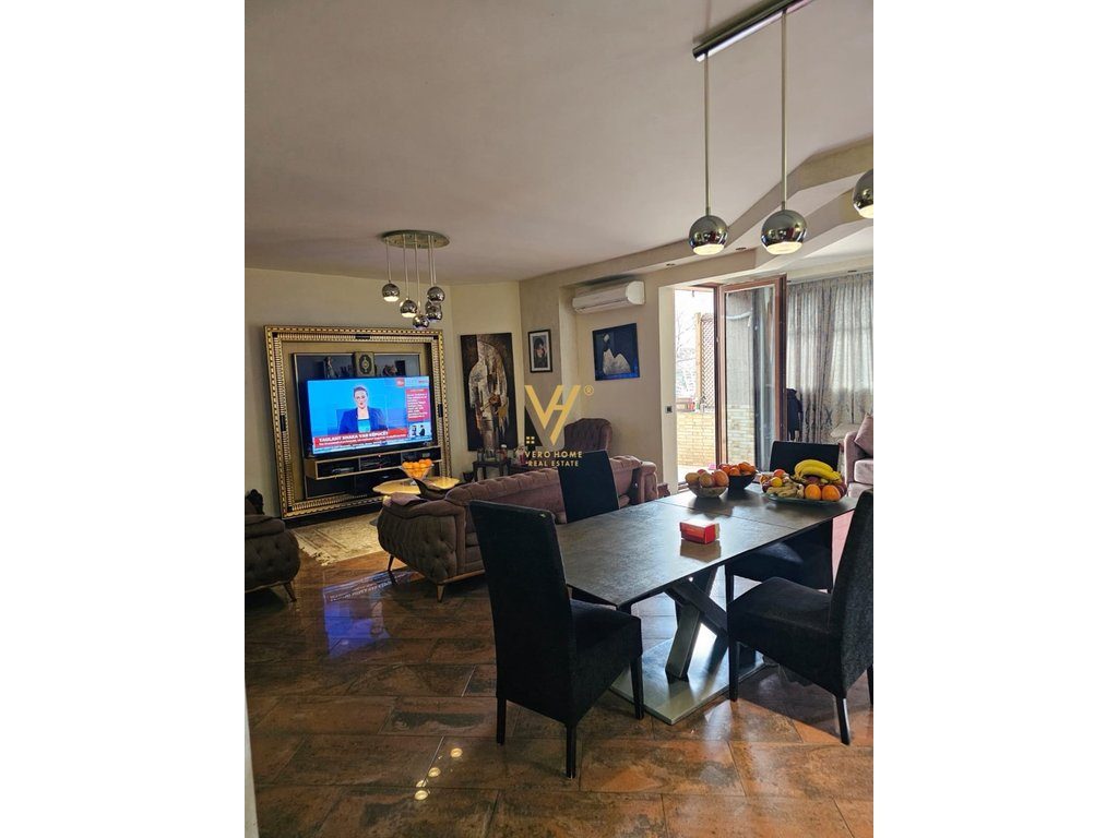 JEPET APARTAMENT 2+1+2+BLK ME QERA TE BLLOKU 2.500 EURO