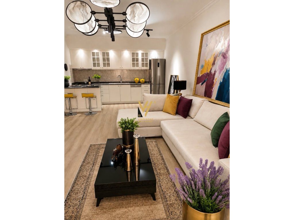 SHITET APARTAMENT 1+1+BLK TE KOMUNA E PARISIT 20.000.000 LEKE
