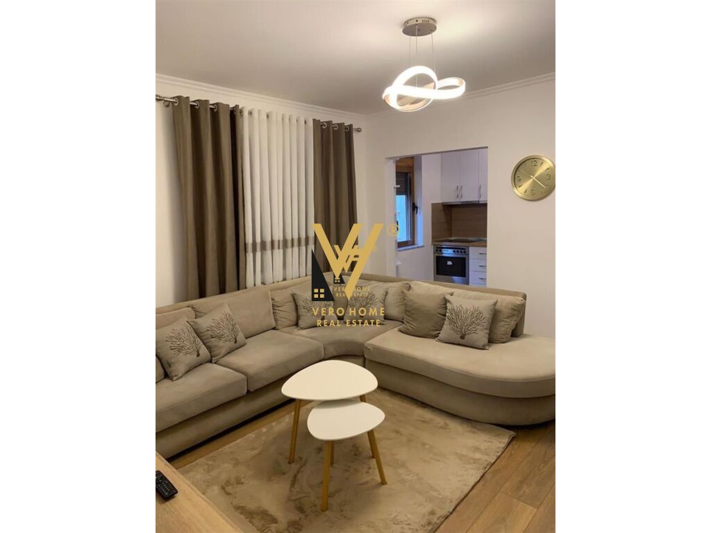 JEPET APARTAMENT 3+1 ME QERA TEK RRUGA DERVISH HEKALI 700 EURO