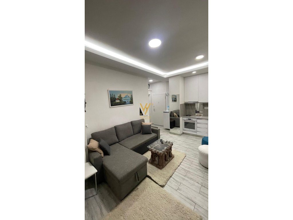 JEPET APARTAMENT 1+1+BLK ME QIRA TE KOMUNA E PARISIT 65.000 LEKE