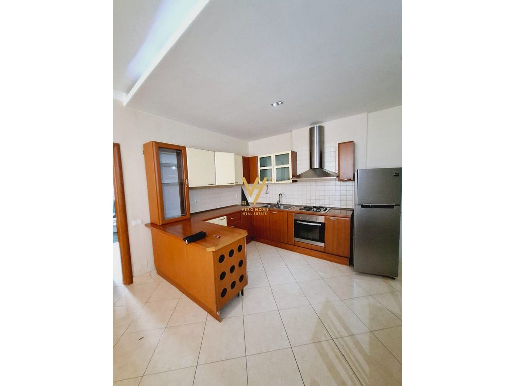 JEPET APARTAMENT 2+1+2 ME QERA TE KOPSHTI ZOOLOGJIK 570 EURO 3
