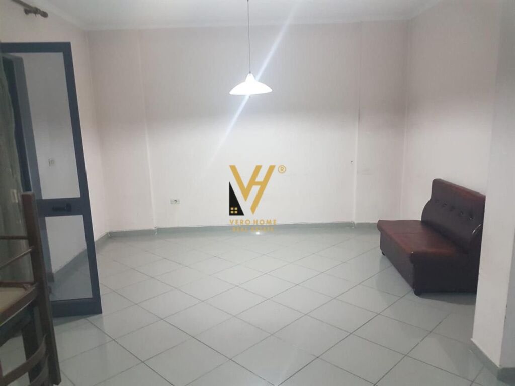Shitet Apartament 2+1+ballkon te Nisharaku 103 m2 3