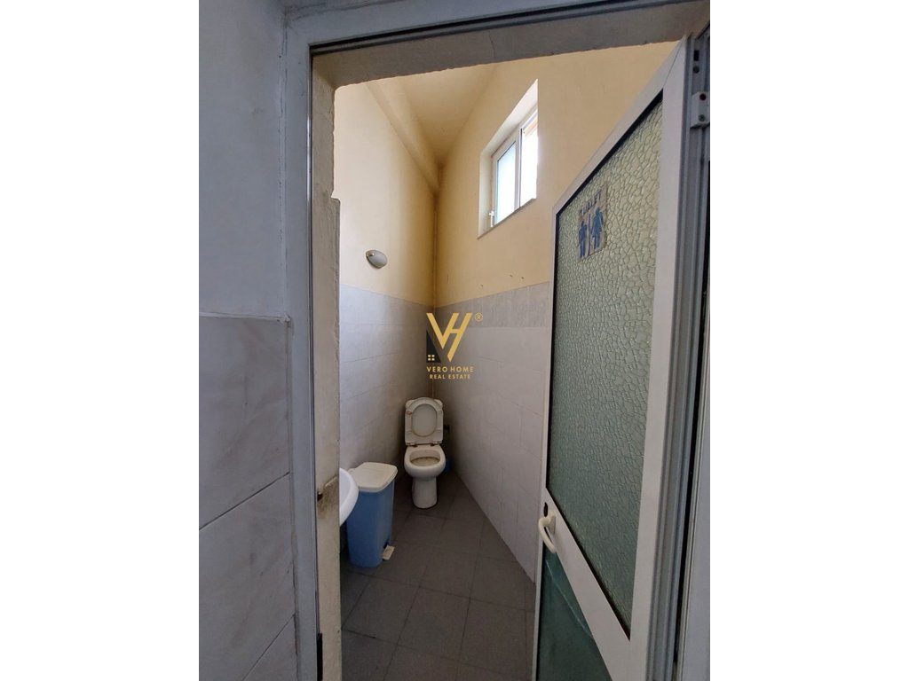 SHITET DYQAN 240 M2 TE QYTET STUDENTI 350.000 EURO 3