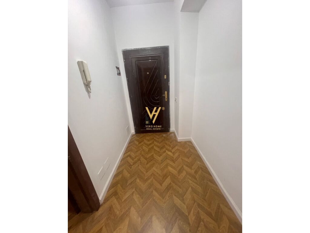 Jepet Zyre me qera te Blloku , Rruga Perlat Rexhepi 40 m2 3