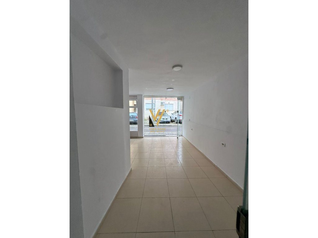 JEPET DYQAN 50 M2 ME QIRA TE RR.FORTUZI 50.000 LEKE 3