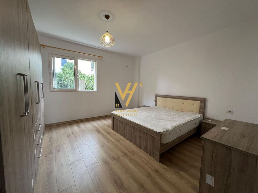 Jepet Apartament 2+1+2+ballkon me qera te Rruga Fuat Toptani 112 m2 4