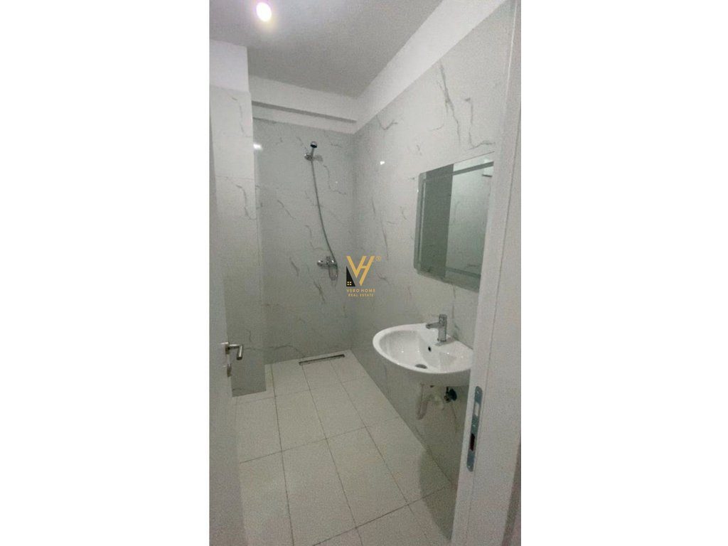 JEPET APARTAMENT 2+1 ME QIRA TE UNIVERS CITY 50.000 LEKE 3