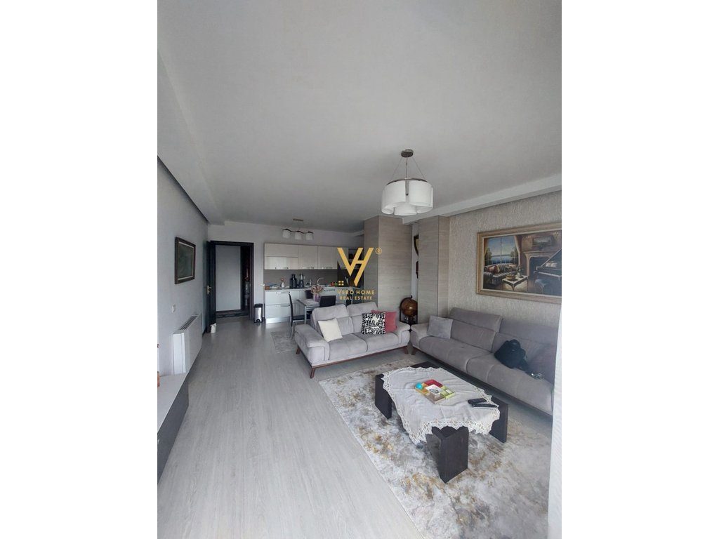 JEPET APARTAMENT 2+1+2+3BLK ME QERA TE ATSH 1.000 EURO