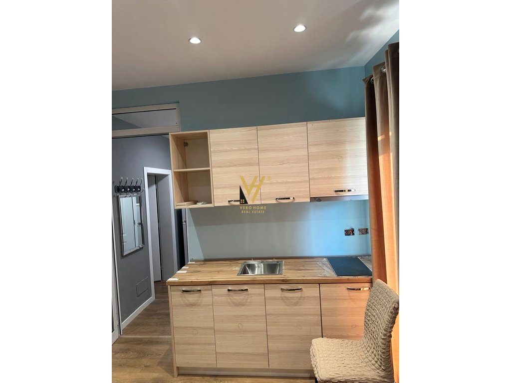 JEPET APARTAMENT 1+1 ME QIRA TE PAZARI I RI 500 EURO