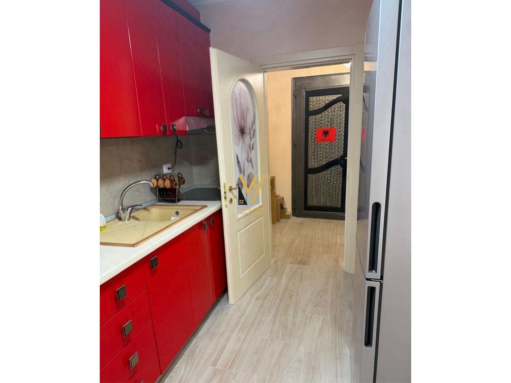 SHITET APARTAMENT 2+1+BLK TE BLV.ZOGU I PARE 260.000 EURO 2