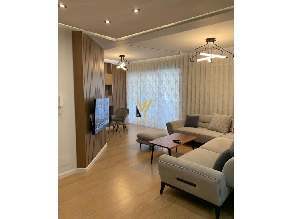 Jepet Apartament 2+1+2ballkon me qera te Kodra e Diellit 120 m2