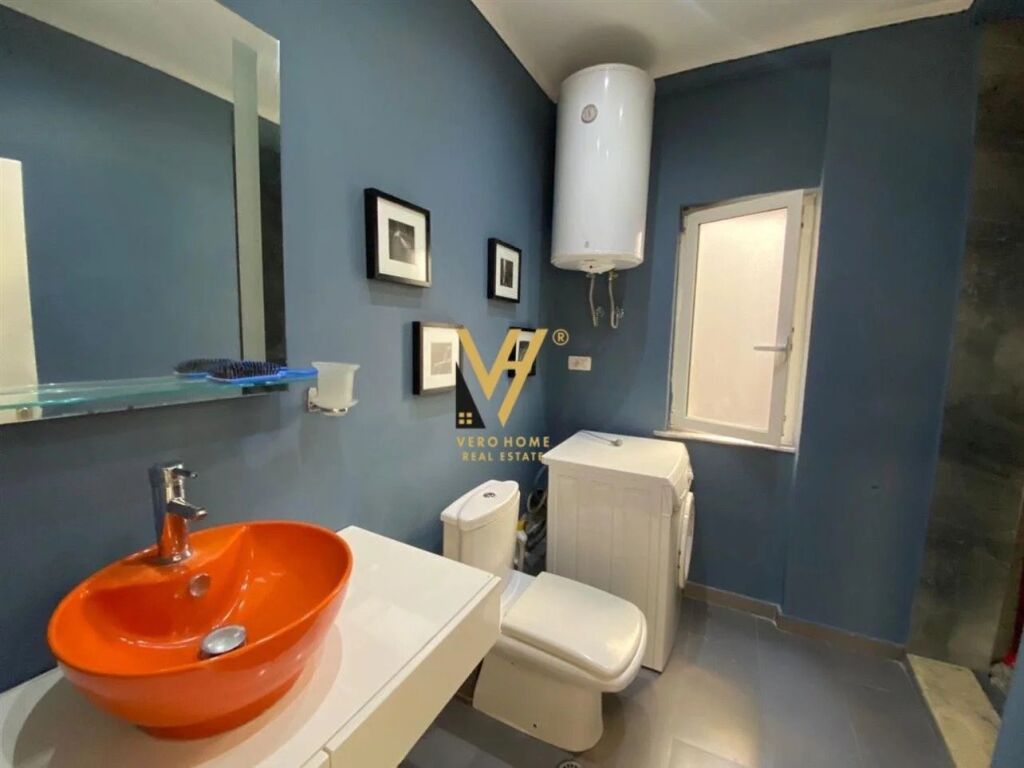 Jepet Apartament 2+1+2+ballkon me qera te 21 Dhjetori 140 m2 4
