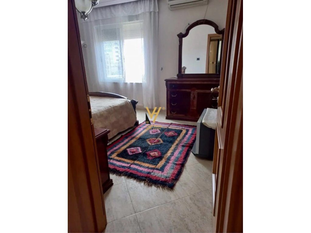 JEPET APARTAMENT 2+1+BLK ME QERA TE RRUGA ELBASANIT 650 EURO 4