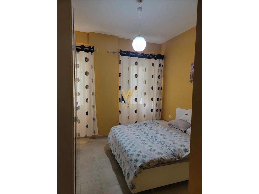 JEPET APARTAMENT 1+1+BLK ME QERA TE DELIJORGJI 60.000 LEKE 3