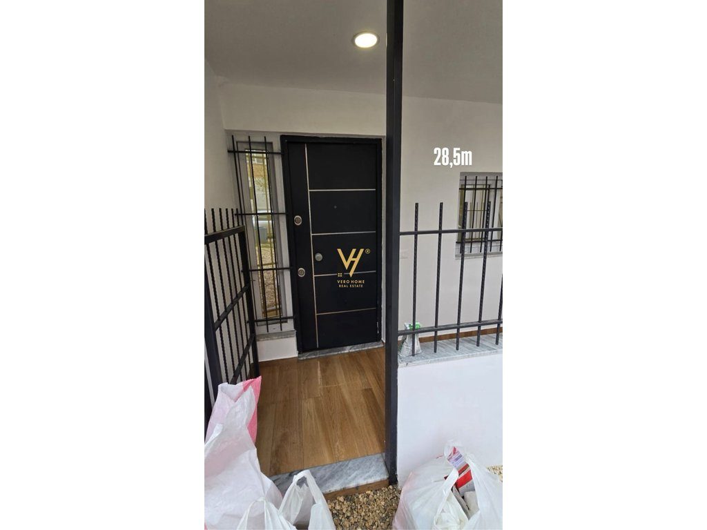 SHITET GARSONIERE 28.5 M2 TE STADIUMI DINAMO 80.000 EURO 4