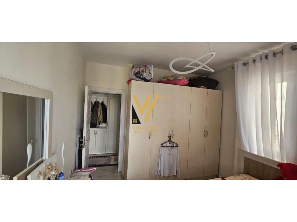 Shitet apartament 1+1 +ballkon tek Ish Fusha e Aviacionit 57 m2 3
