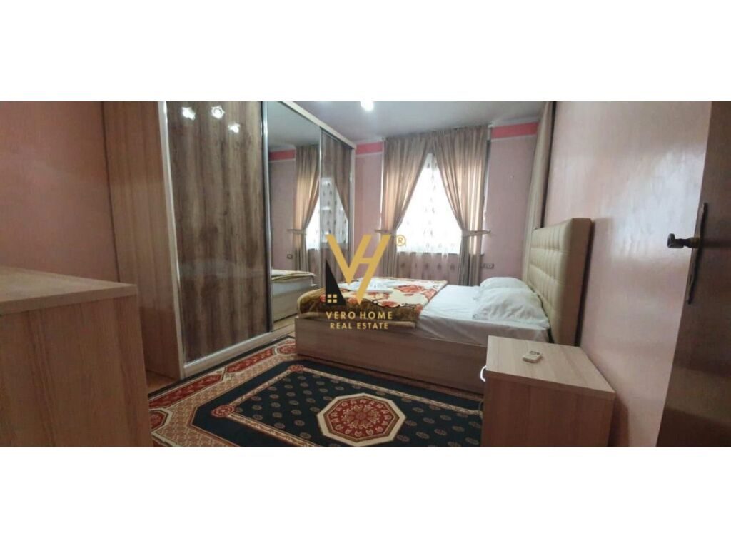 Jepet Apartament 2+1+ballkon me qera te Rruga e Kosovareve 70 m2 2