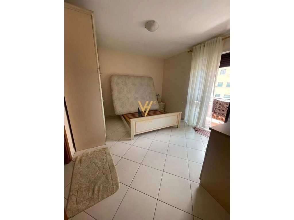 SHITET APARTAMENT 2+1+BLK TE RRUGA E BARRIKADAVE 300.000 EURO 3