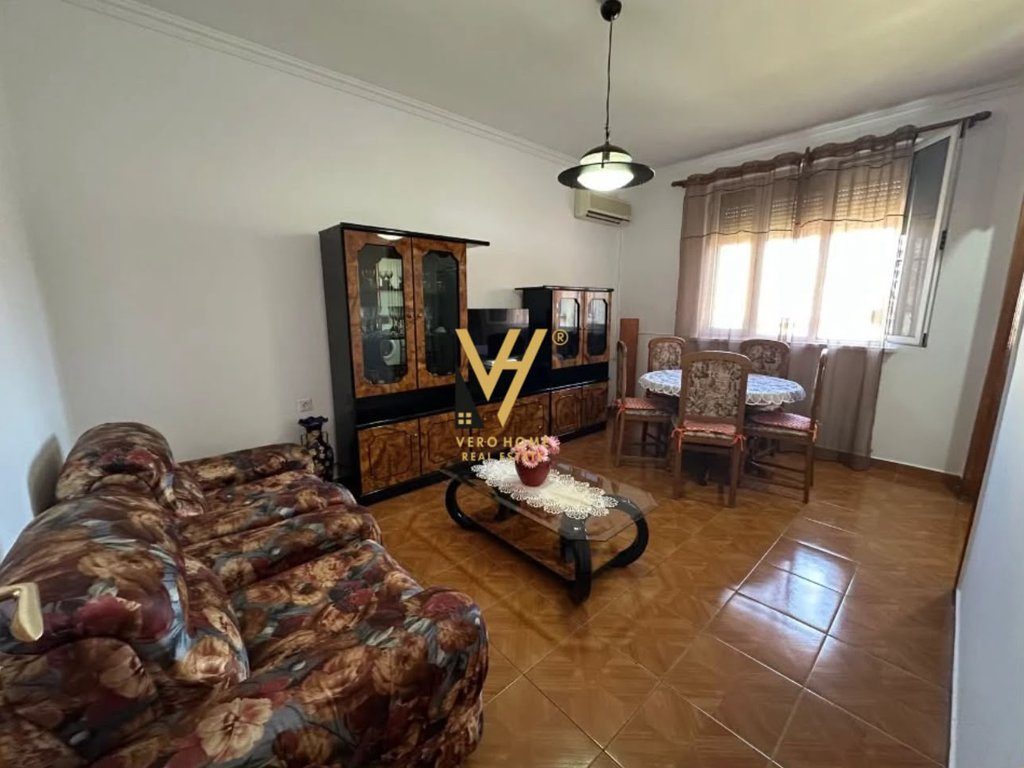 JEPET APARTAMENT 2+1+BLK ME QERA TE SHKOLLA E KUQE 600 EURO 2