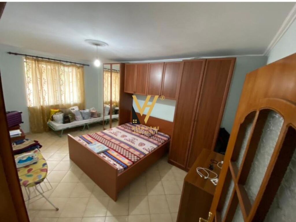 Jepet Apartament 1+1 me qera te Rruga Fortuzi 53 m2 2